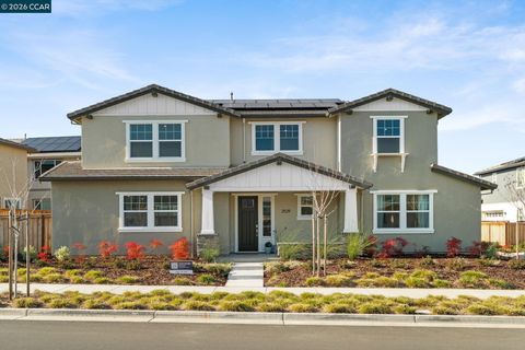 Photo of 2529 Lake Club Drive, Fairfield, CA 94533 (MLS # 41128256)