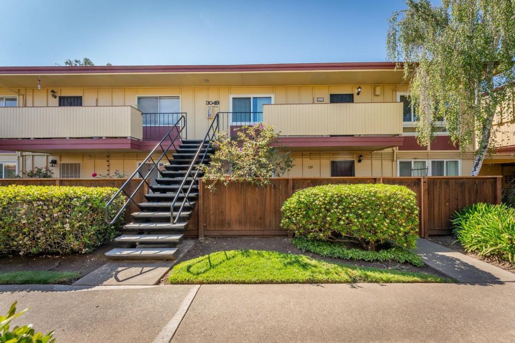 Photo of 3049 Los Prados Street #223, San Mateo, CA 94403 (MLS # ML82040913)