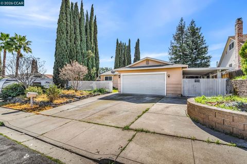 Photo of 3321 Fraser Rd, Antioch, CA 94509 (MLS # 41125592)