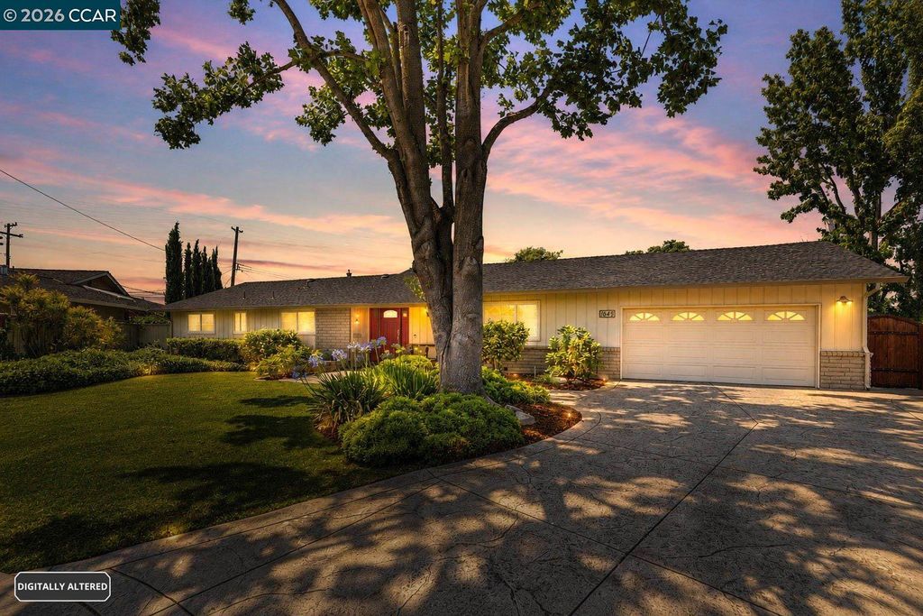 Photo of 1645 Beckner Ct, Concord, CA 94521 (MLS # 41135231)