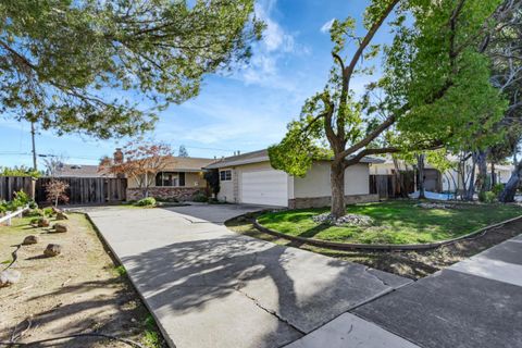 A home in Campbell