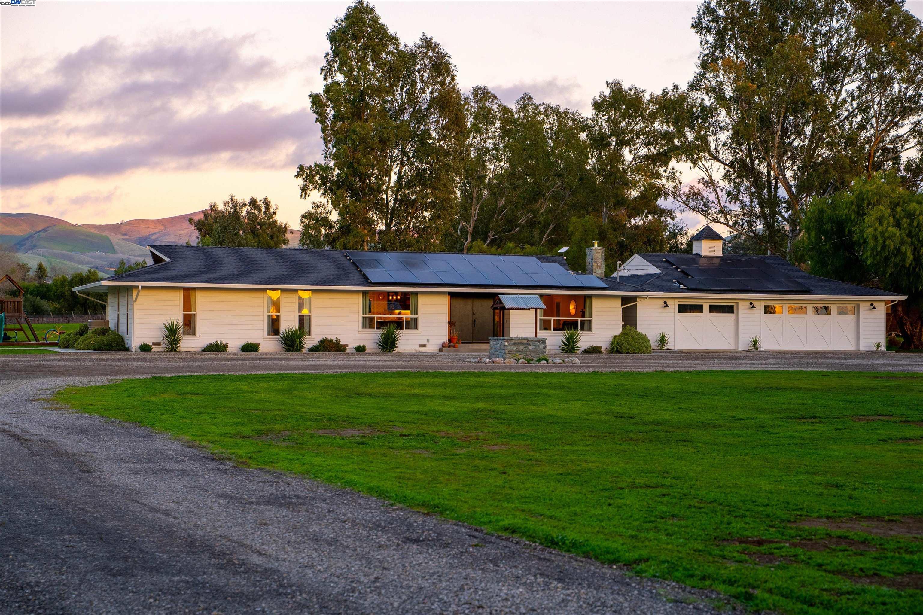 3948 Jerrold Rd