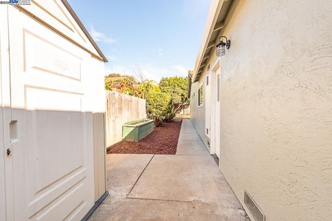 A home in Union City