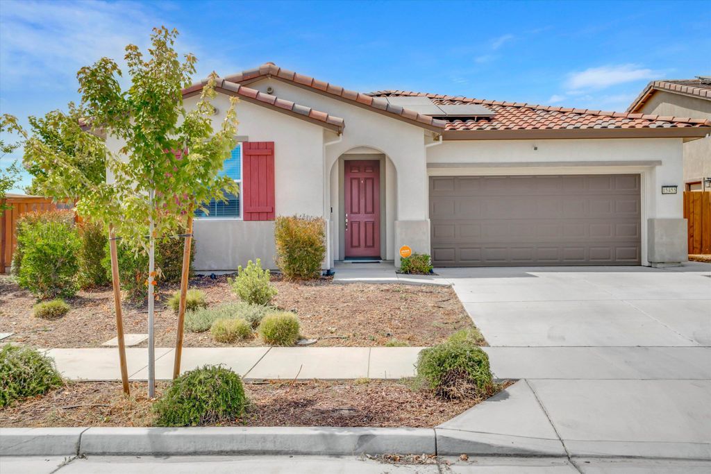 Photo of 15455 Folktale Way, Lathrop, CA 95330 (MLS # 41120138)