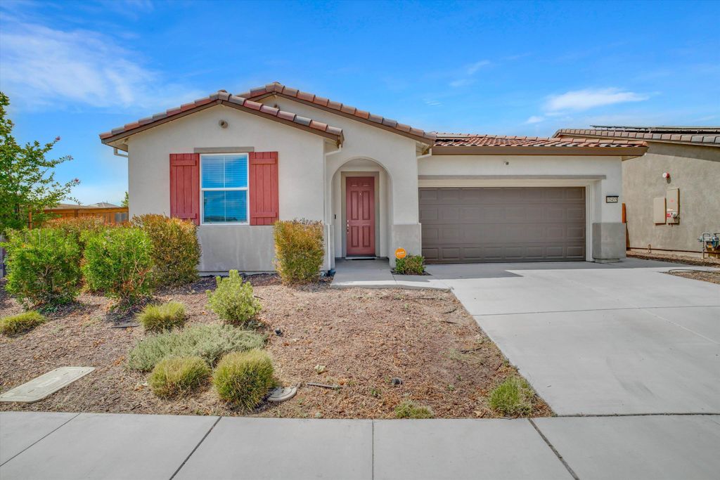 Photo of 15455 Folktale Way, Lathrop, CA 95330 (MLS # 41120138)