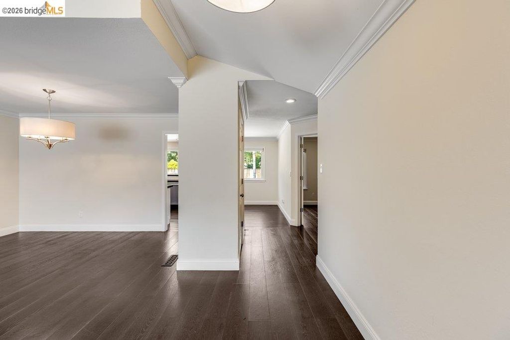 Photo of 608 W Myrick Ct, Clayton, CA 94517 (MLS # 41135418)