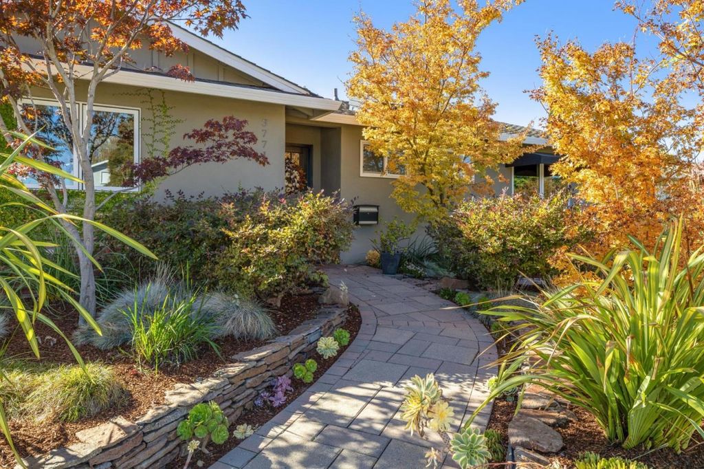 Photo of 3771 Justine Drive, San Jose, CA 95124 (MLS # ML82026088)