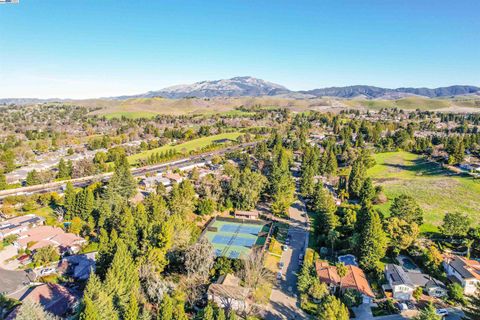 A home in San Ramon