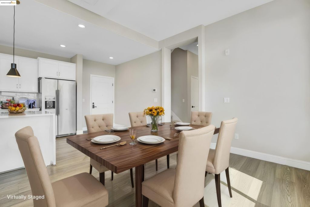 Photo of 210 Waters Park Cir #304, San Mateo, CA 94403 (MLS # 41115371)