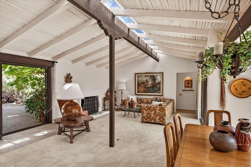 Photo of 14176 Quail Acres, Saratoga, CA 95070 (MLS # ML82040914)