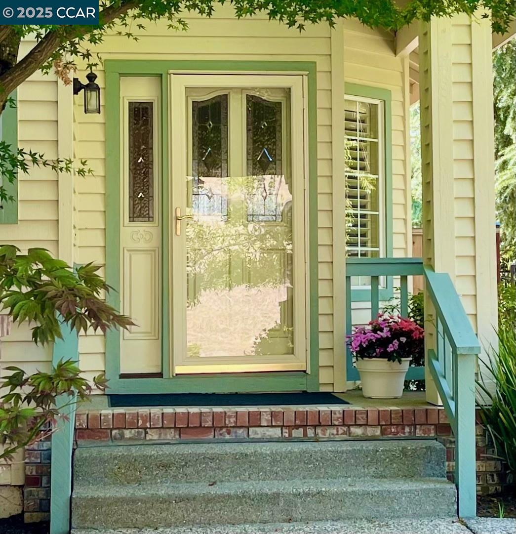 San Ramon, California 94582, United States, 4 Bedrooms Bedrooms, ,3 BathroomsBathrooms,Residential,Active,175517