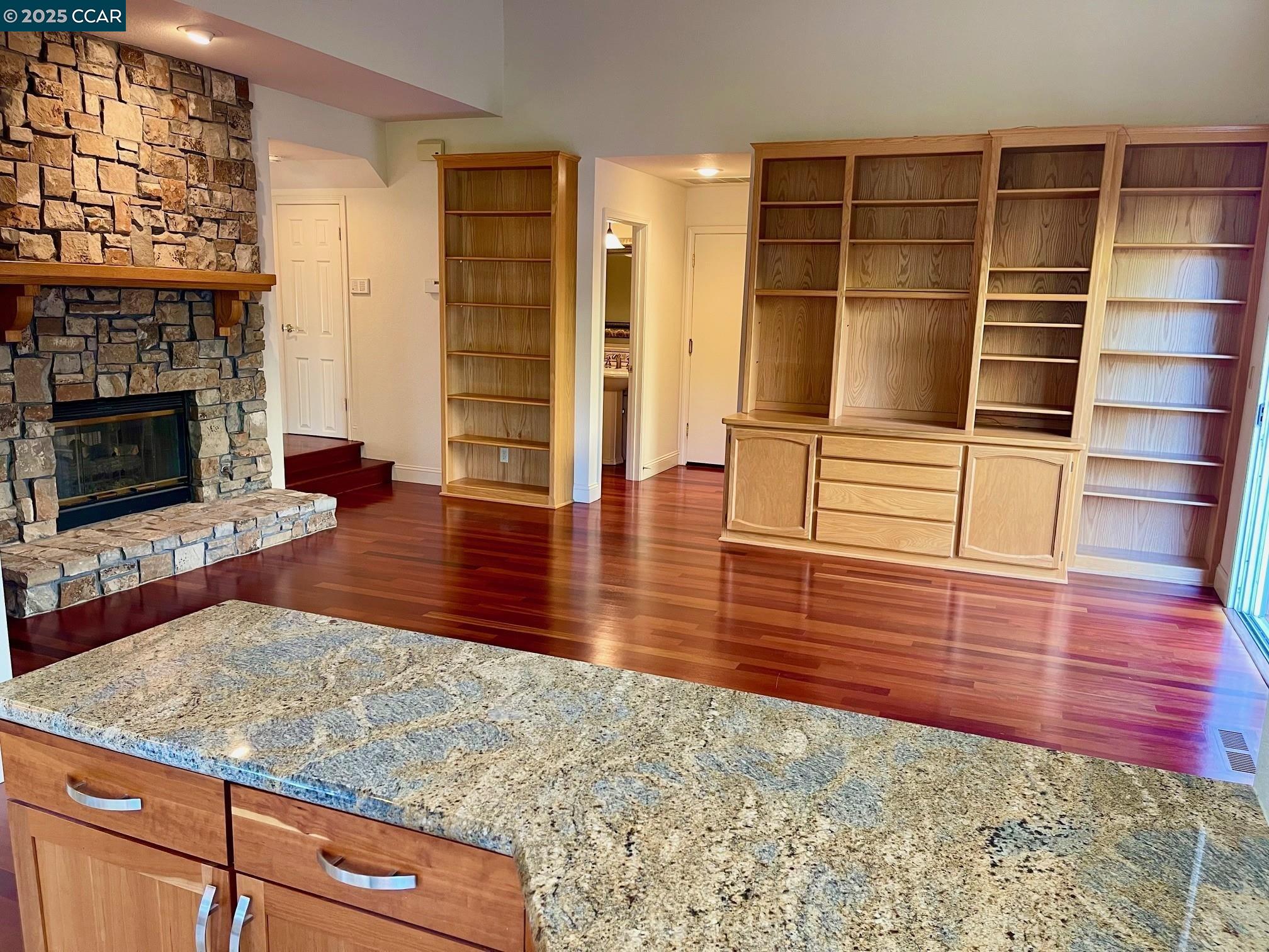 San Ramon, California 94582, United States, 4 Bedrooms Bedrooms, ,3 BathroomsBathrooms,Residential,Active,175517