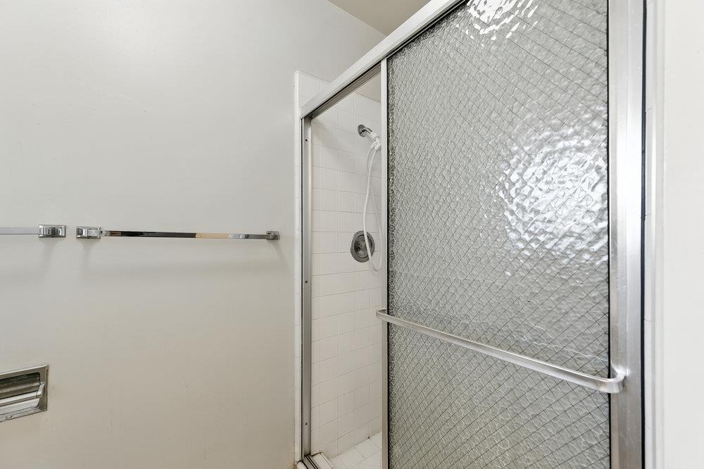 Los Altos Hills, California 94022, United States, 4 Bedrooms Bedrooms, ,3 BathroomsBathrooms,Residential,Active,186799