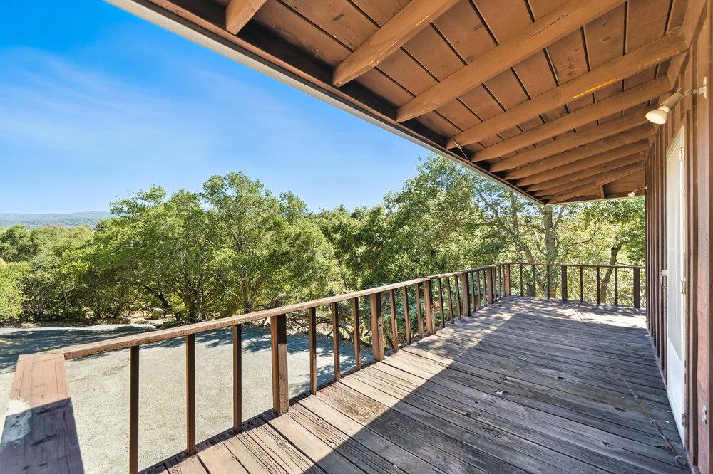 Los Altos Hills, California 94022, United States, 4 Bedrooms Bedrooms, ,3 BathroomsBathrooms,Residential,Active,186799