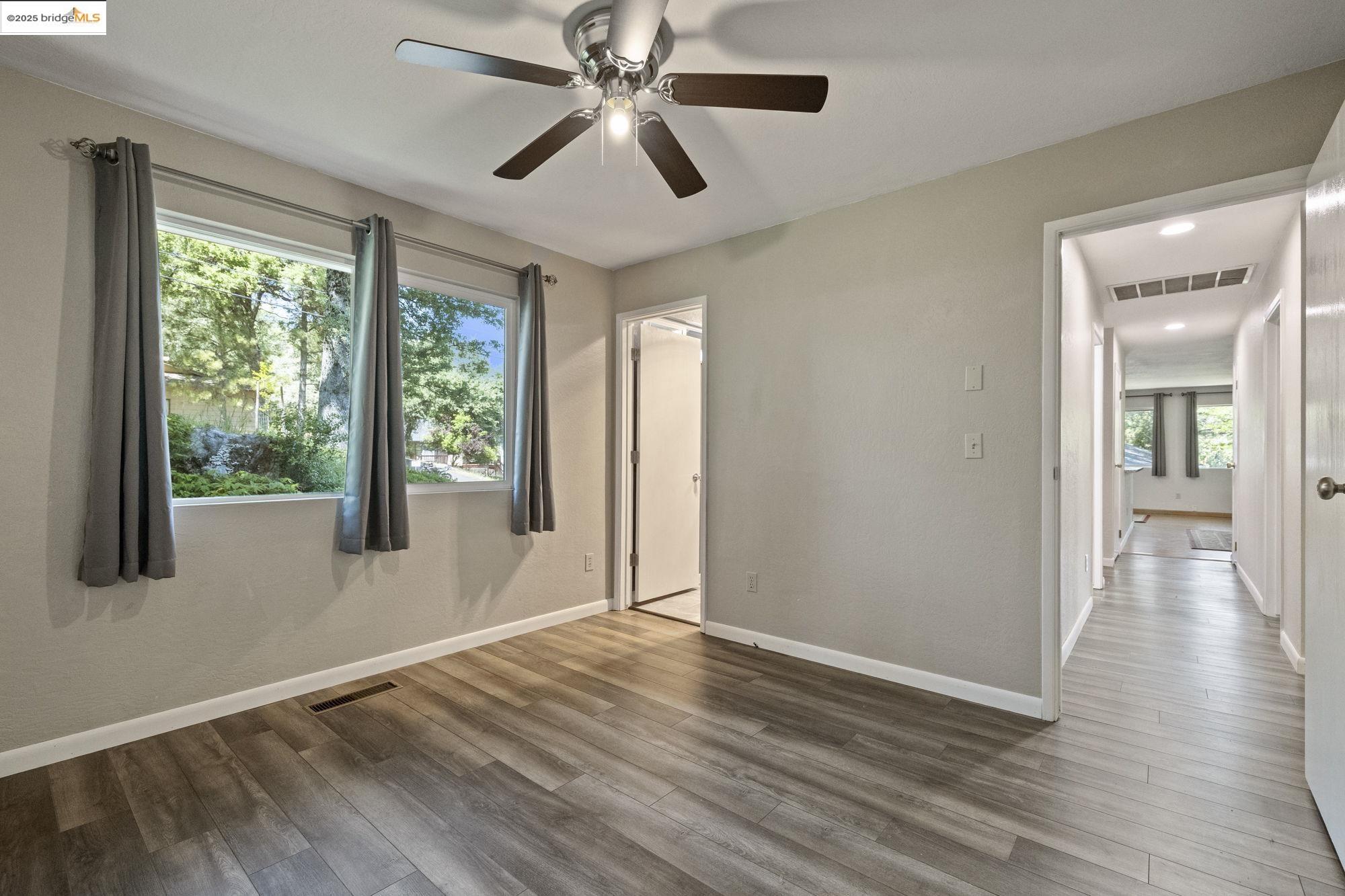 Sonora, California 95370, United States, 3 Bedrooms Bedrooms, ,2 BathroomsBathrooms,Residential,Contingent,125522