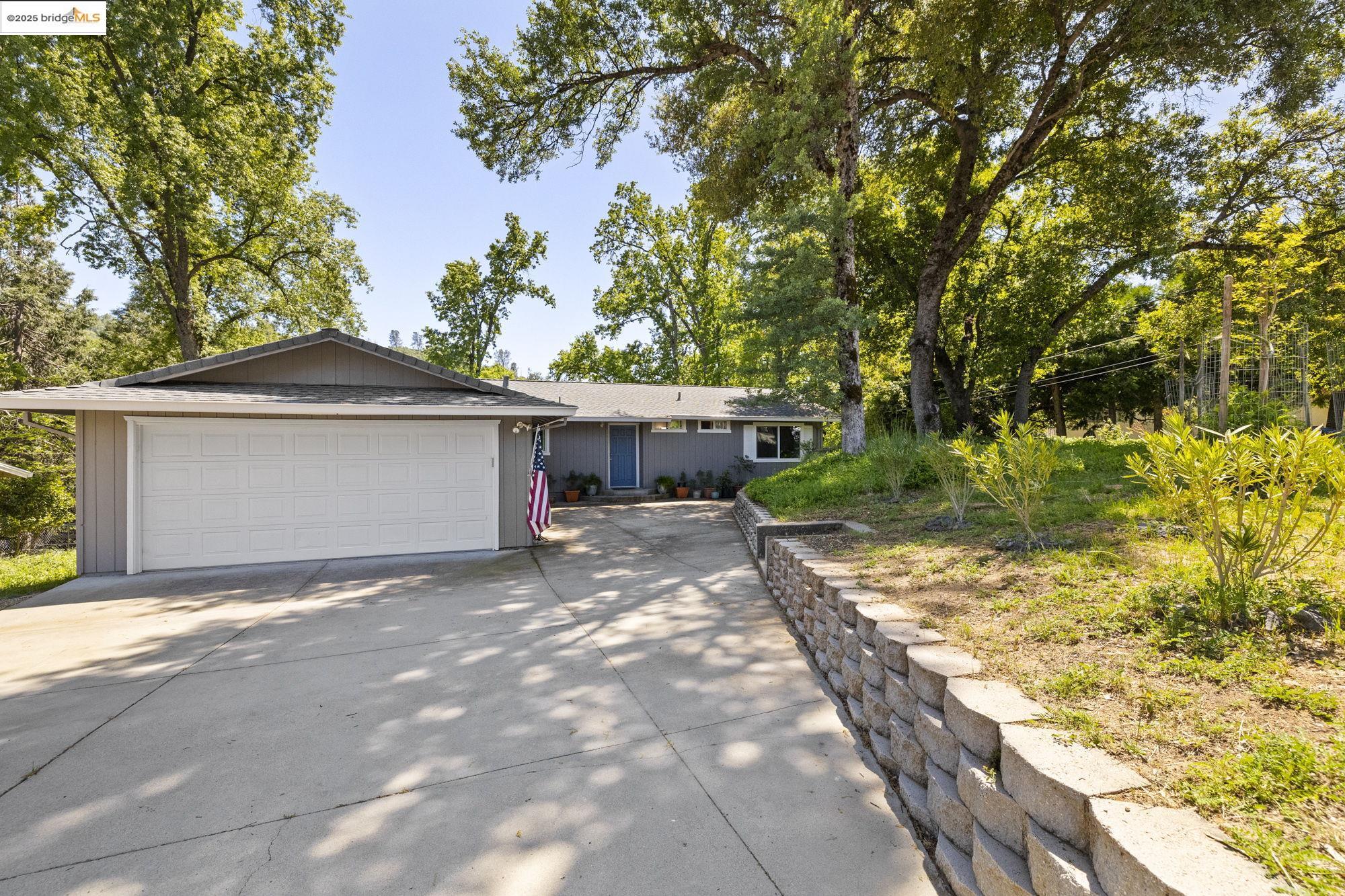 Sonora, California 95370, United States, 3 Bedrooms Bedrooms, ,2 BathroomsBathrooms,Residential,Contingent,125522