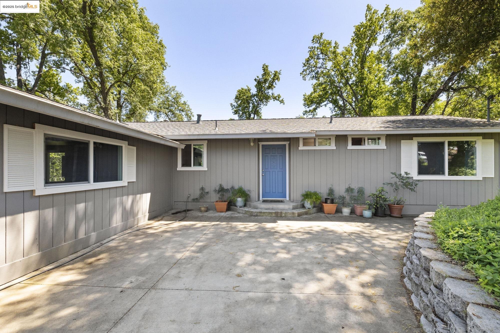 Sonora, California 95370, United States, 3 Bedrooms Bedrooms, ,2 BathroomsBathrooms,Residential,Contingent,125522