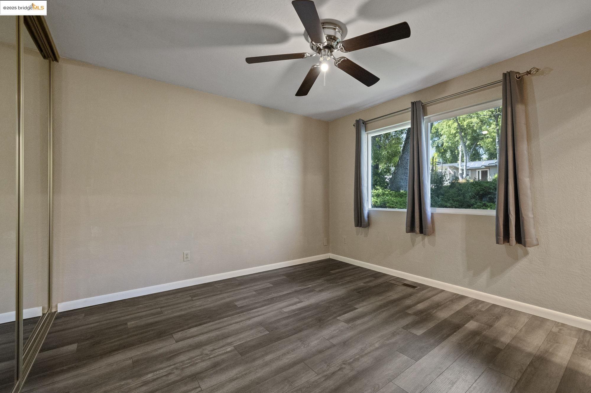 Sonora, California 95370, United States, 3 Bedrooms Bedrooms, ,2 BathroomsBathrooms,Residential,Contingent,125522