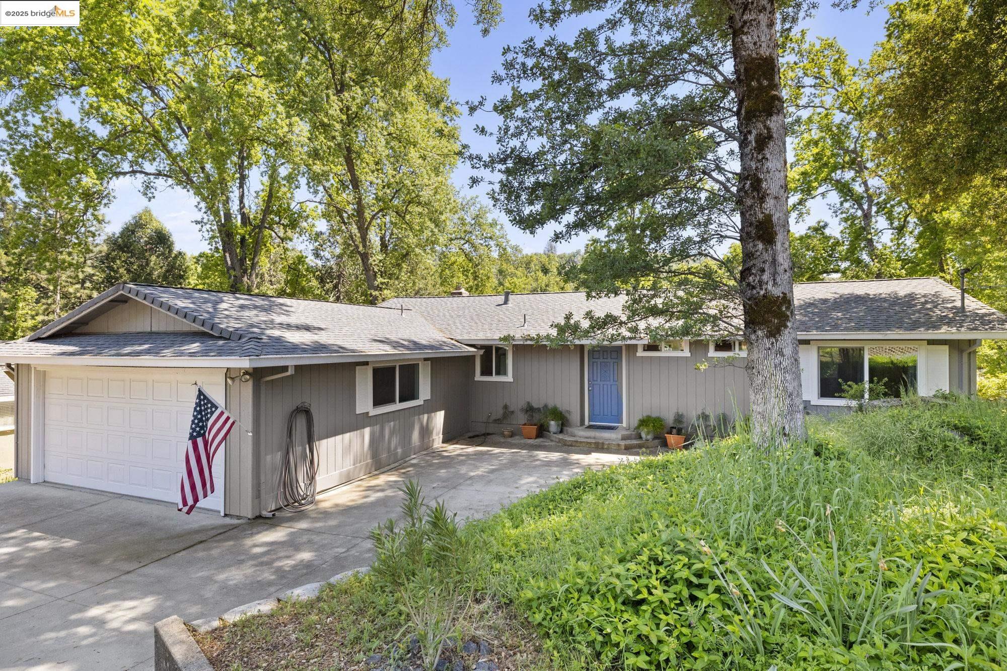 Sonora, California 95370, United States, 3 Bedrooms Bedrooms, ,2 BathroomsBathrooms,Residential,Contingent,125522