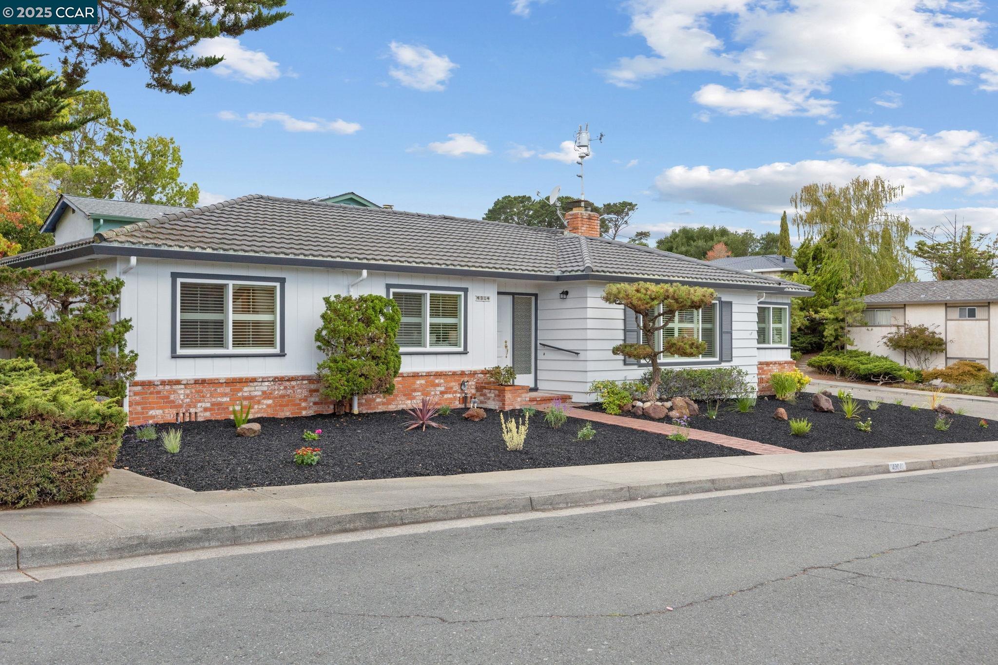 Richmond, California 94803, United States, 3 Bedrooms Bedrooms, ,2 BathroomsBathrooms,Residential,Active,220443