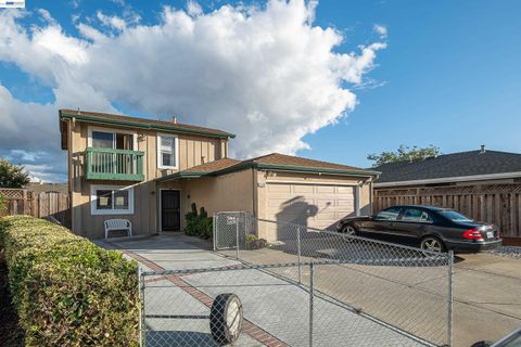 Photo of 3138 Chimney Ct, Union City, CA 94587 (MLS # 41125608)