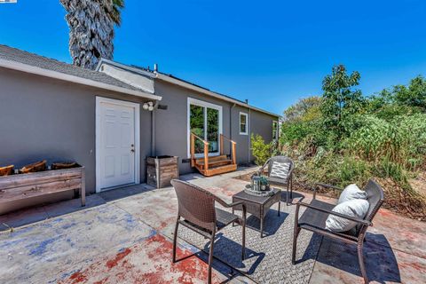 A home in San Leandro