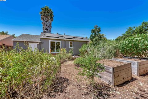 A home in San Leandro