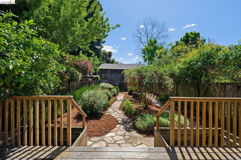 Photo of 1716 Hearst Ave, Berkeley, CA 94703 (MLS # 41129538)