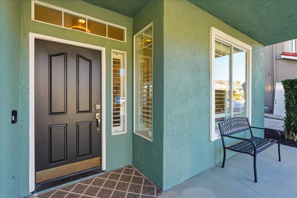 Photo of 2110 Glenview Drive, Hollister, CA 95023 (MLS # ML82026257)