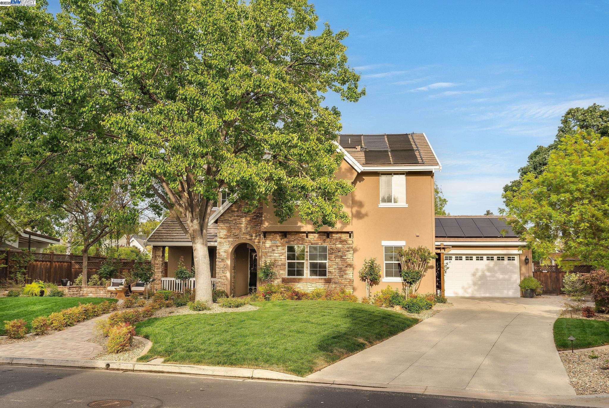 2539 Lakeside Cir