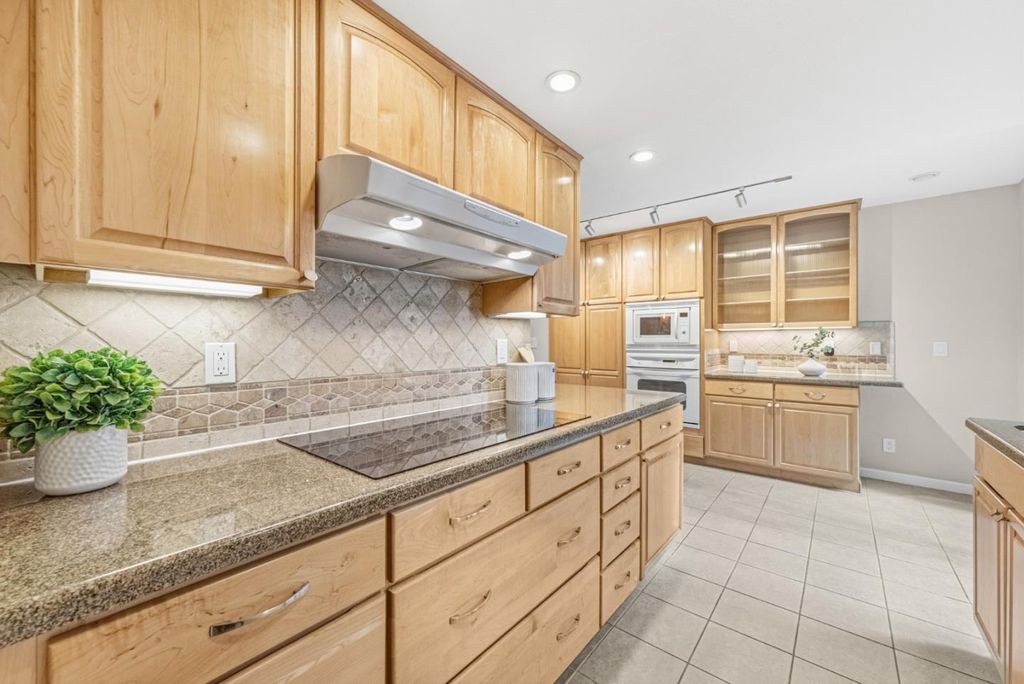 Photo of 7435 Maywood Drive, Pleasanton, CA 94588 (MLS # ML82030111)