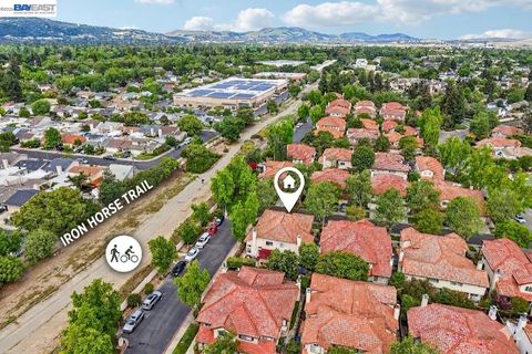Photo of 1657 Holly Cir, Pleasanton, CA 94566 (MLS # 41134853)