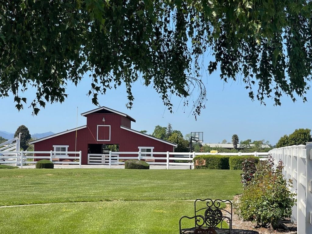 Photo of 3465 Susie Lane, Gilroy, CA 95020 (MLS # ML82039375)