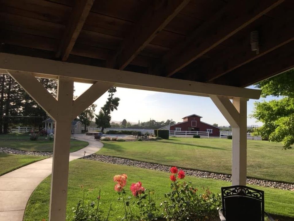 Photo of 3465 Susie Lane, Gilroy, CA 95020 (MLS # ML82039375)