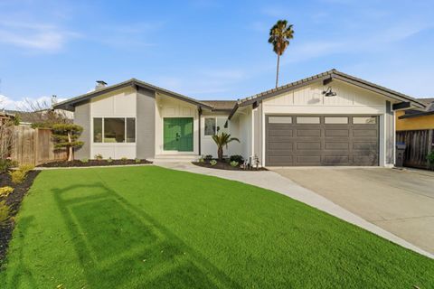 Photo of 1462 Goldrush Court, San Jose, CA 95131 (MLS # ML82034050)