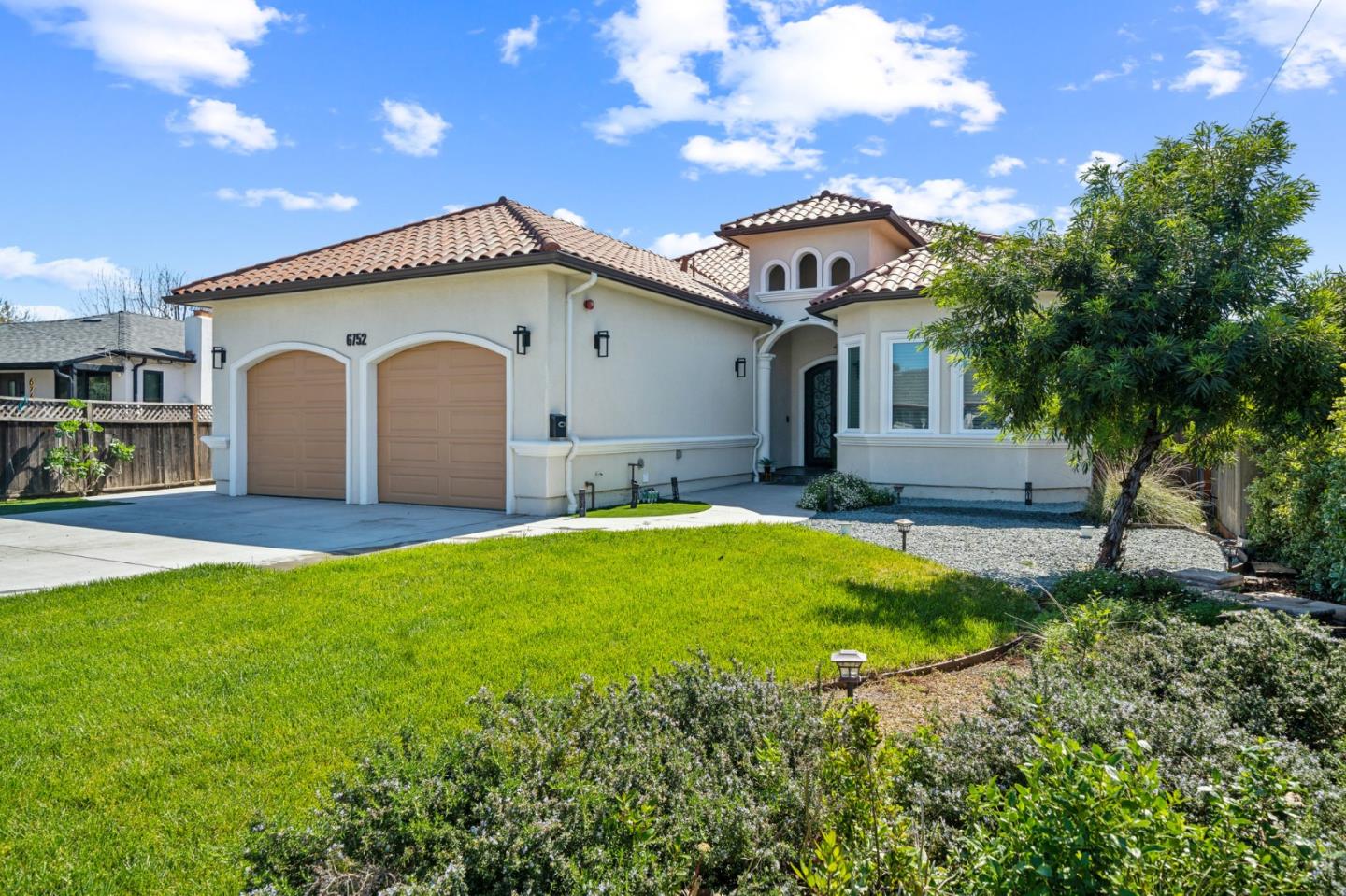 6752 Mayhews Landing Road