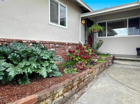 A home in San Leandro