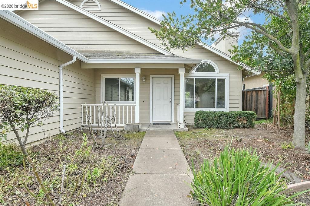 Photo of 901 Weibel Circle, Oakley, CA 94561 (MLS # 41126970)