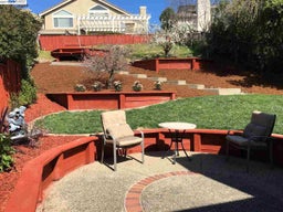 Listing photo 10