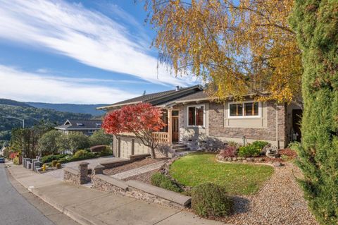 A home in San Carlos