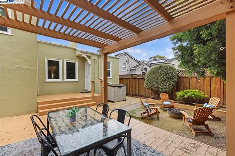 A home in San Leandro