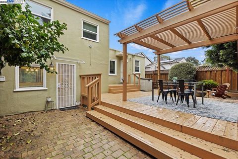 A home in San Leandro