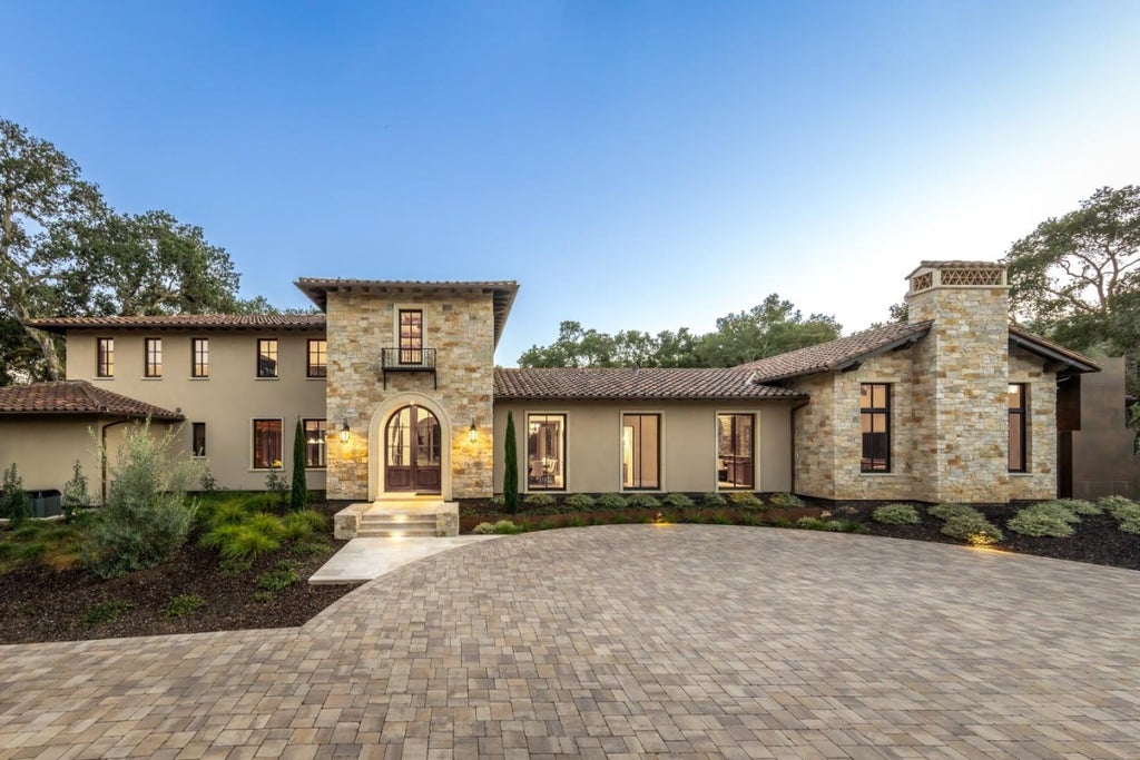 Photo of 7 Blue Ridge Lane, Woodside, CA 94062 (MLS # ML82032838)