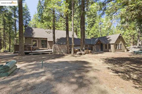 A home in Pinecrest