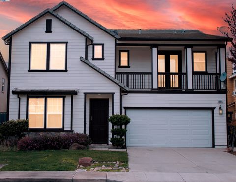 1955 Bankston Dr Tracy CA 95304
