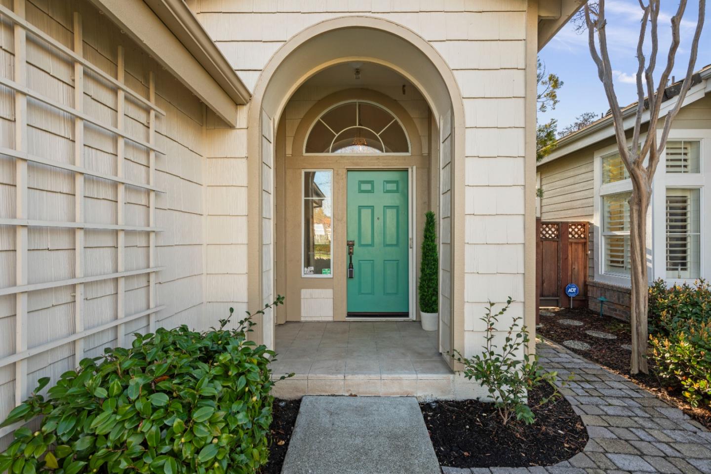 2354 Meadowlark Drive
