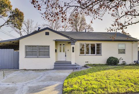 Photo of 707 Newbury Ave, Antioch, CA 94509 (MLS # 41123261)