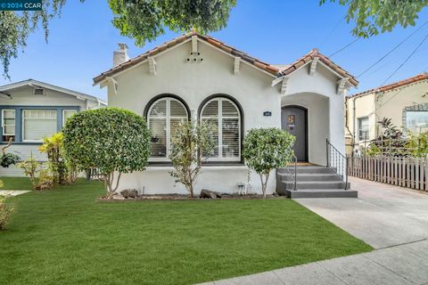 A home in San Leandro