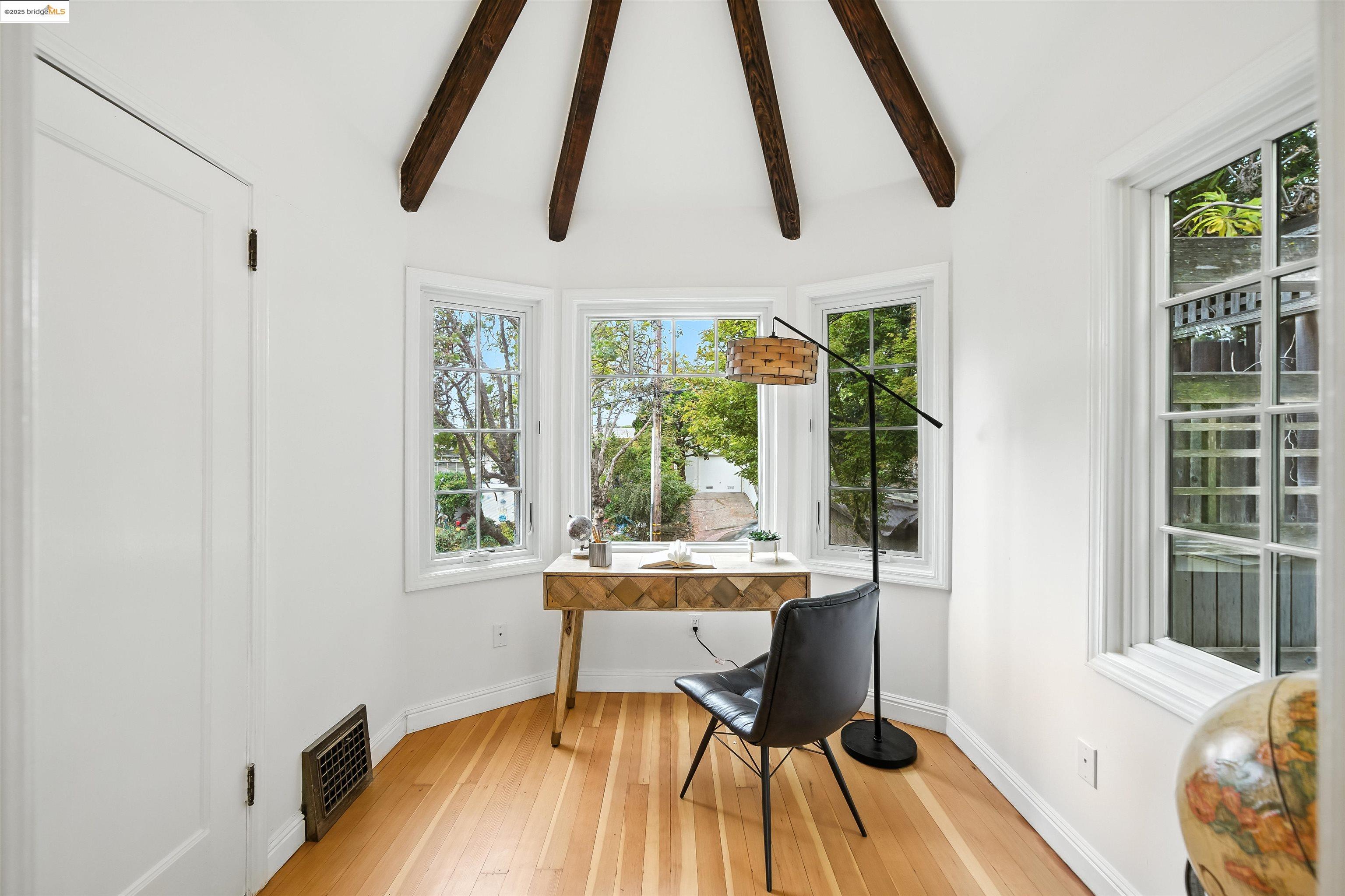 Berkeley, California 94707, United States, 3 Bedrooms Bedrooms, ,2 BathroomsBathrooms,Residential,Active,177245