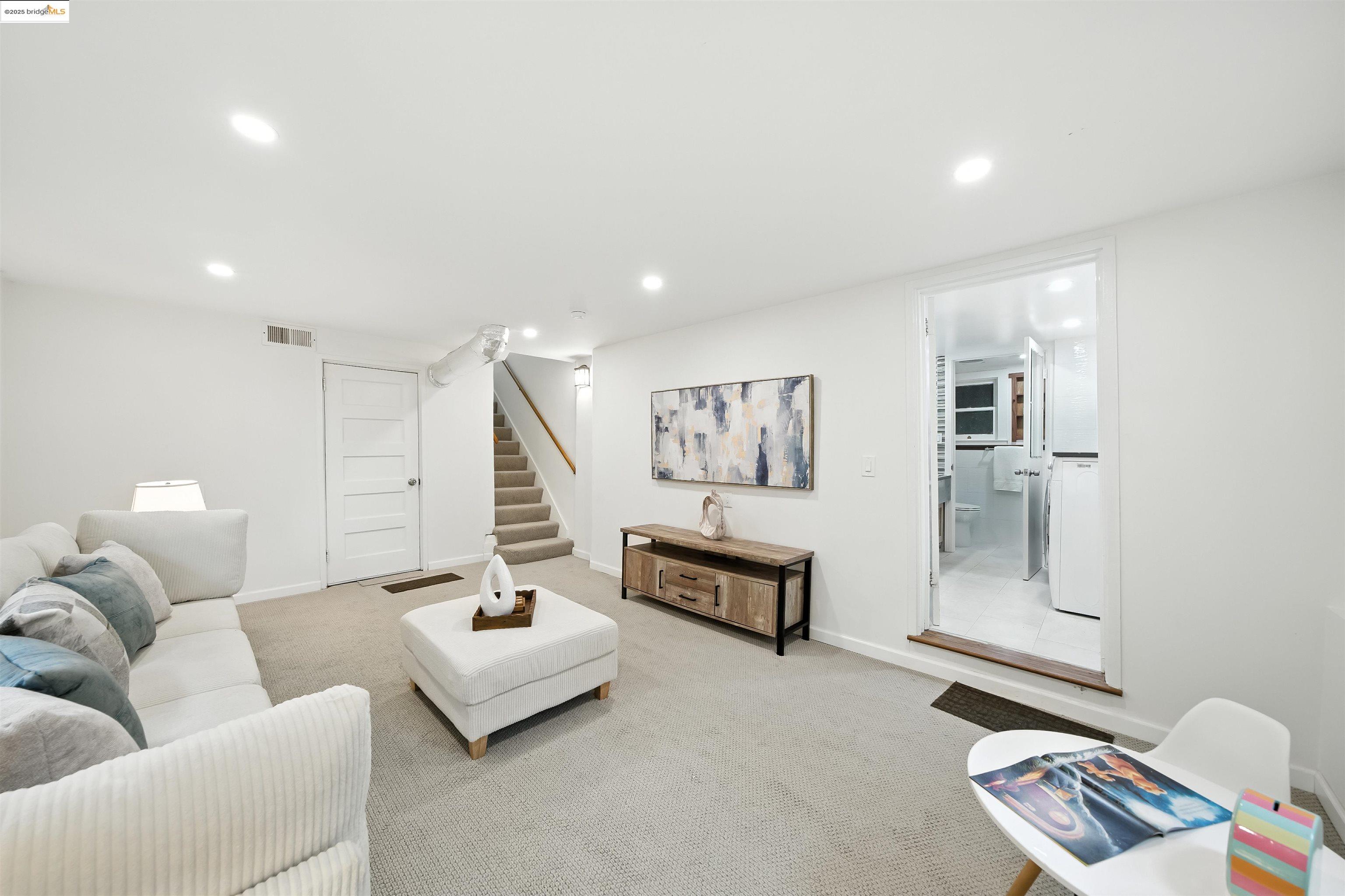 Berkeley, California 94707, United States, 3 Bedrooms Bedrooms, ,2 BathroomsBathrooms,Residential,Active,177245